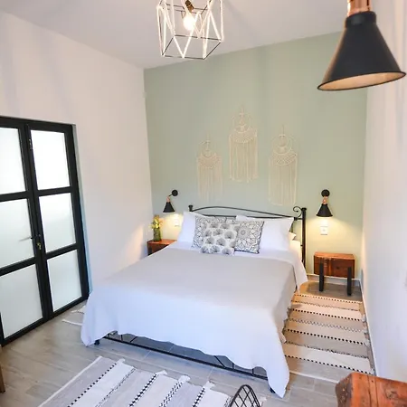 Anassa Mountain House בית נופש *