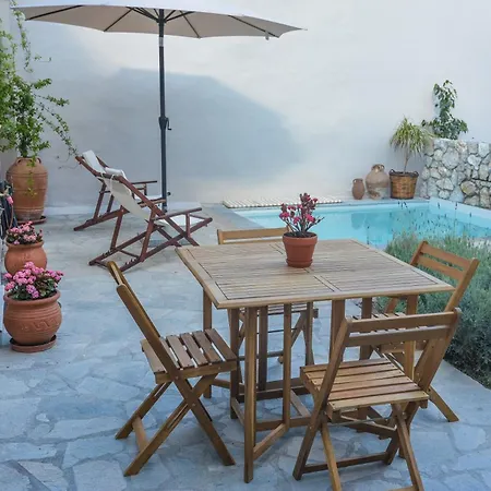 Nyaraló Anassa Mountain House Émbonasz