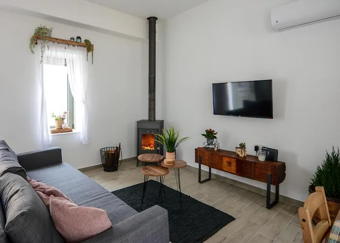 Nyaraló Anassa Mountain House Émbonasz