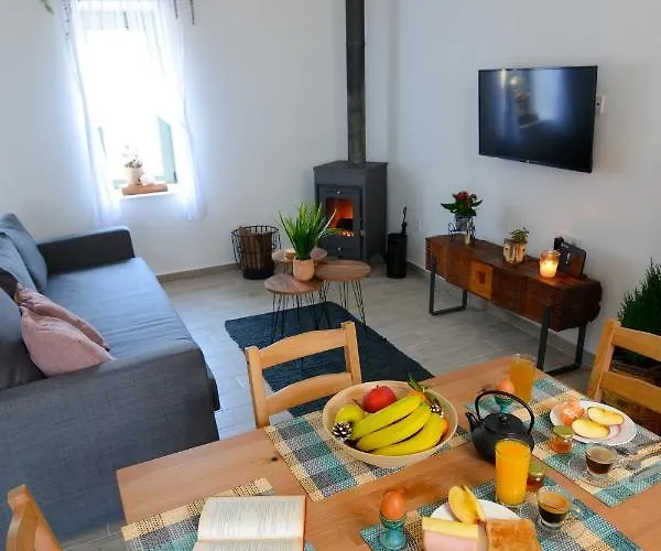 Tatil Evi Anassa Mountain House Émbonas